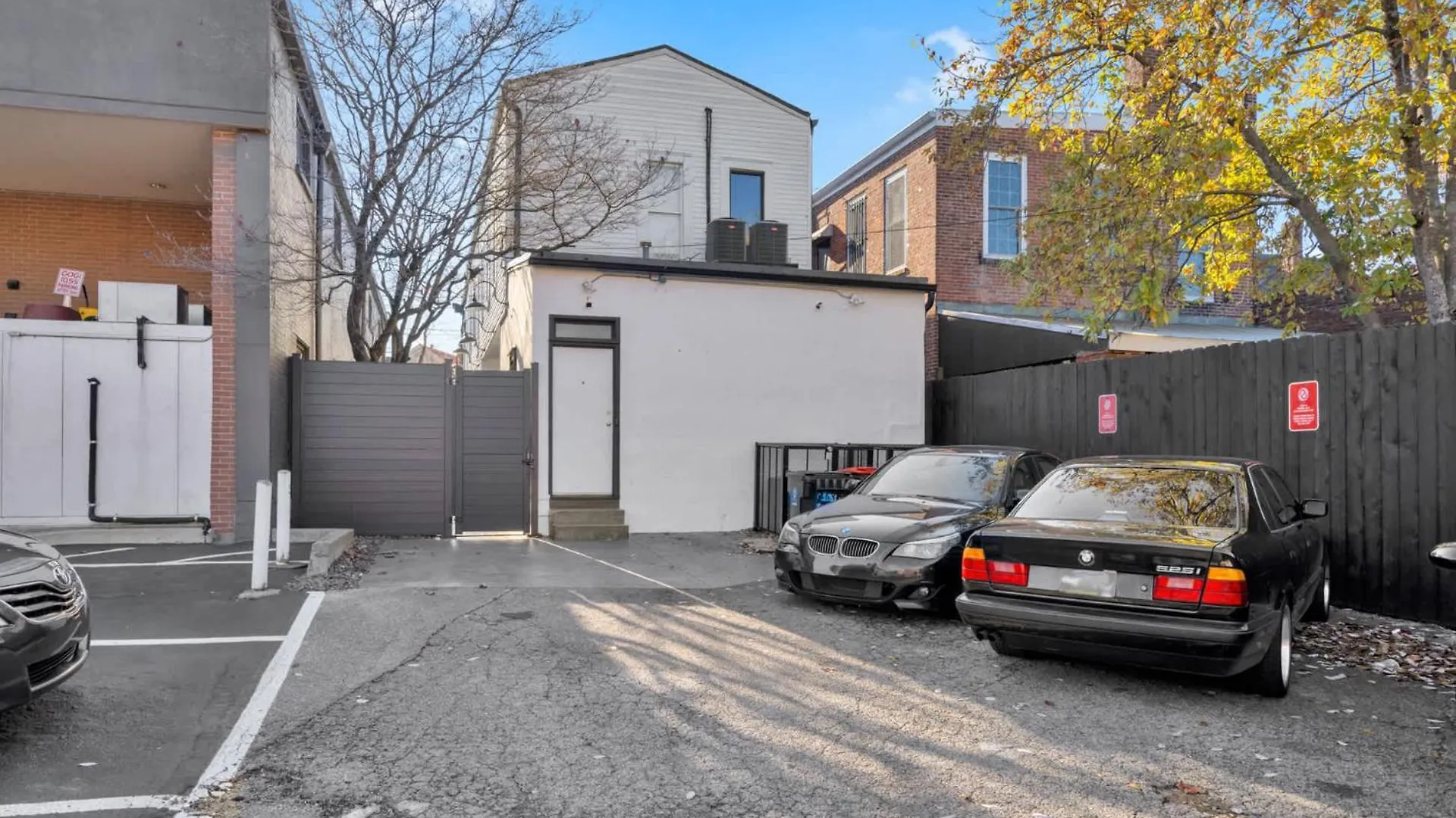 Charming Home Steps From Louisville Best Spots