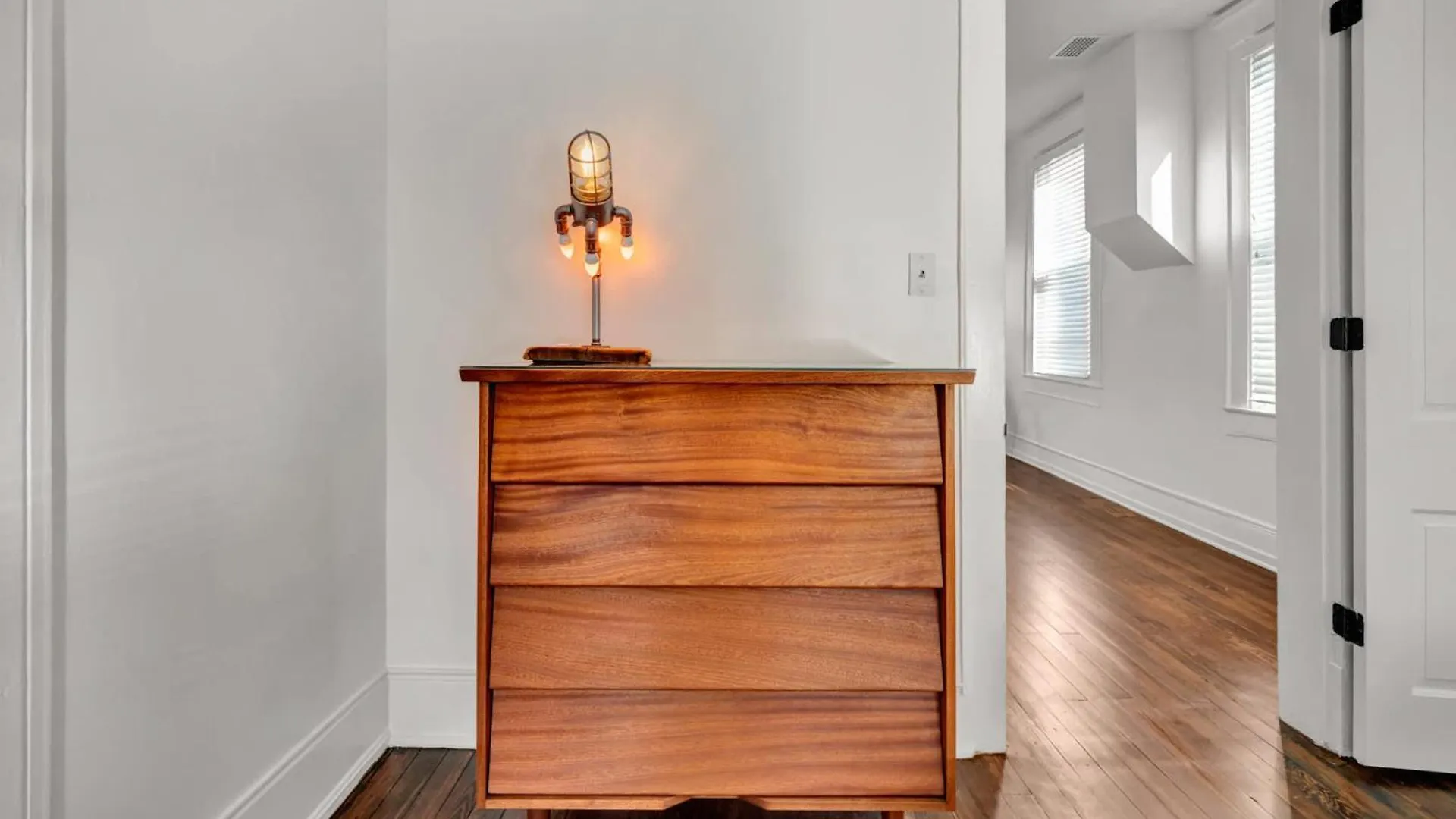 Charming Home Steps From Louisville Best Spots